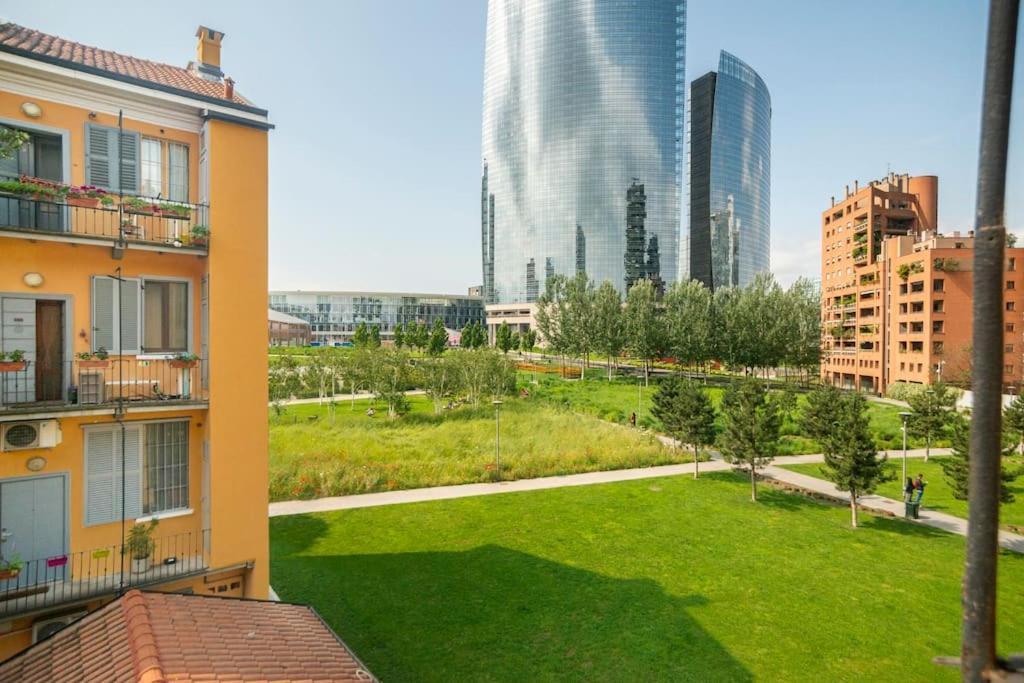 Free Wi-Fi - A/C - Vertical Tower - Garibaldi Milan Bagian luar foto